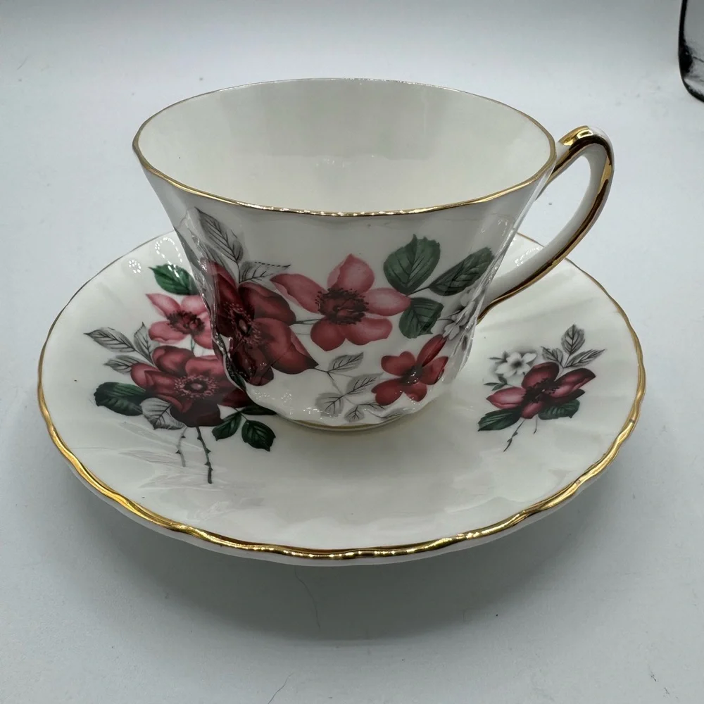Royal Kendall Fine Bone China England Teacup + Saucer Pink/Red Floral